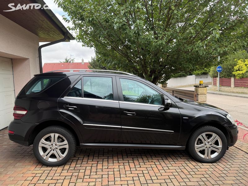 Mercedes-Benz ML, Mercedes-Benz ML 300CDI 4MATIC